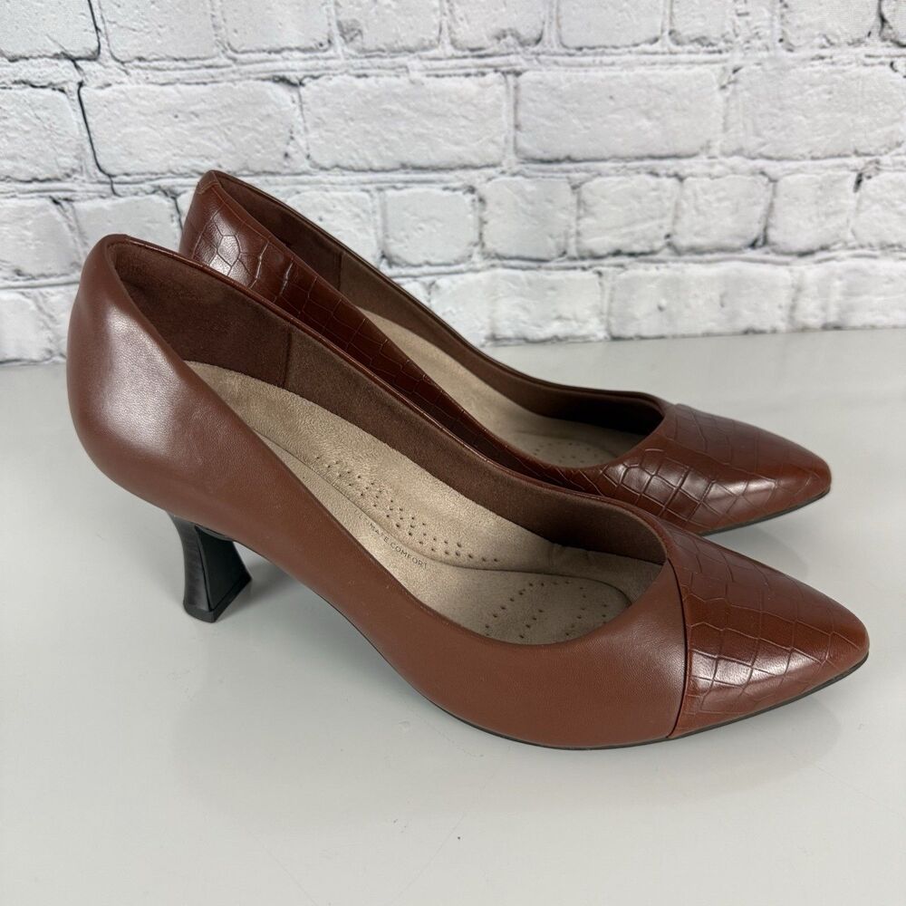 Clarks Elegant Brown Heels
